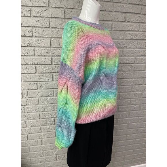 Woven Heart Oversized Rainbow Sweater Size M NWT - Picture 2 of 8